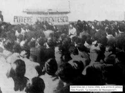 L�altro luogo protagonista del Sessantotto barese fu l�Universit�. Proprio nella facolt� di Lettere e Filosofia, il 2 marzo 1968, si tenne la prima grande assemblea studentesca. Vi parteciparono oltre mille studenti...
